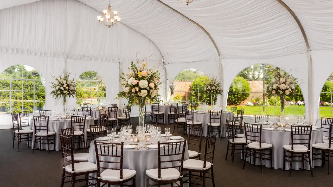 Hyatt Regency Cambridge tented reception