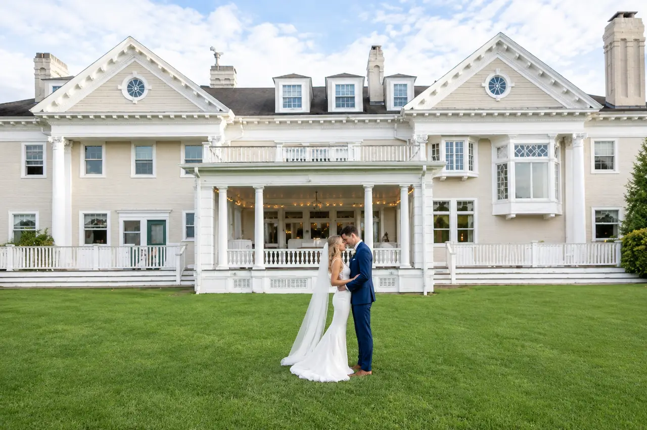 The Endicott Estate bridal portrait