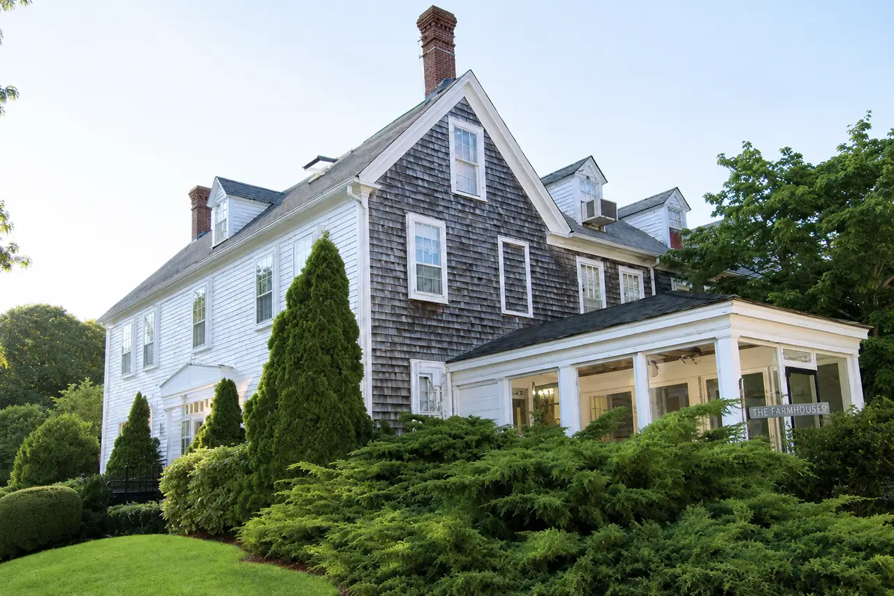 Copper Swan property exterior