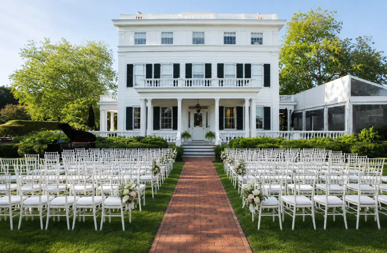 Topping Rose House garden ceremony