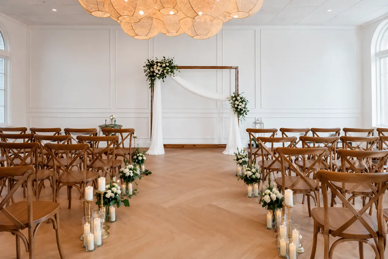 Humbol Company modern indoor ceremony