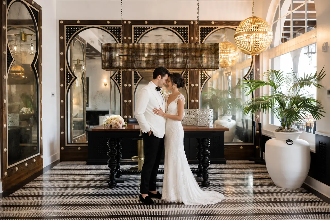 Hotel Californian bridal portrait