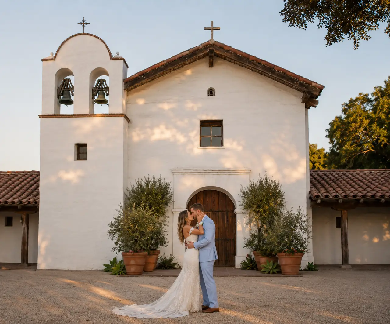 Presidio Chapel at El Presidio de Santa Barbara couples kiss