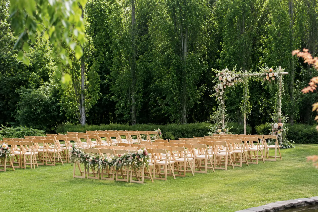 Cedarbrook Lodge garden ceremony