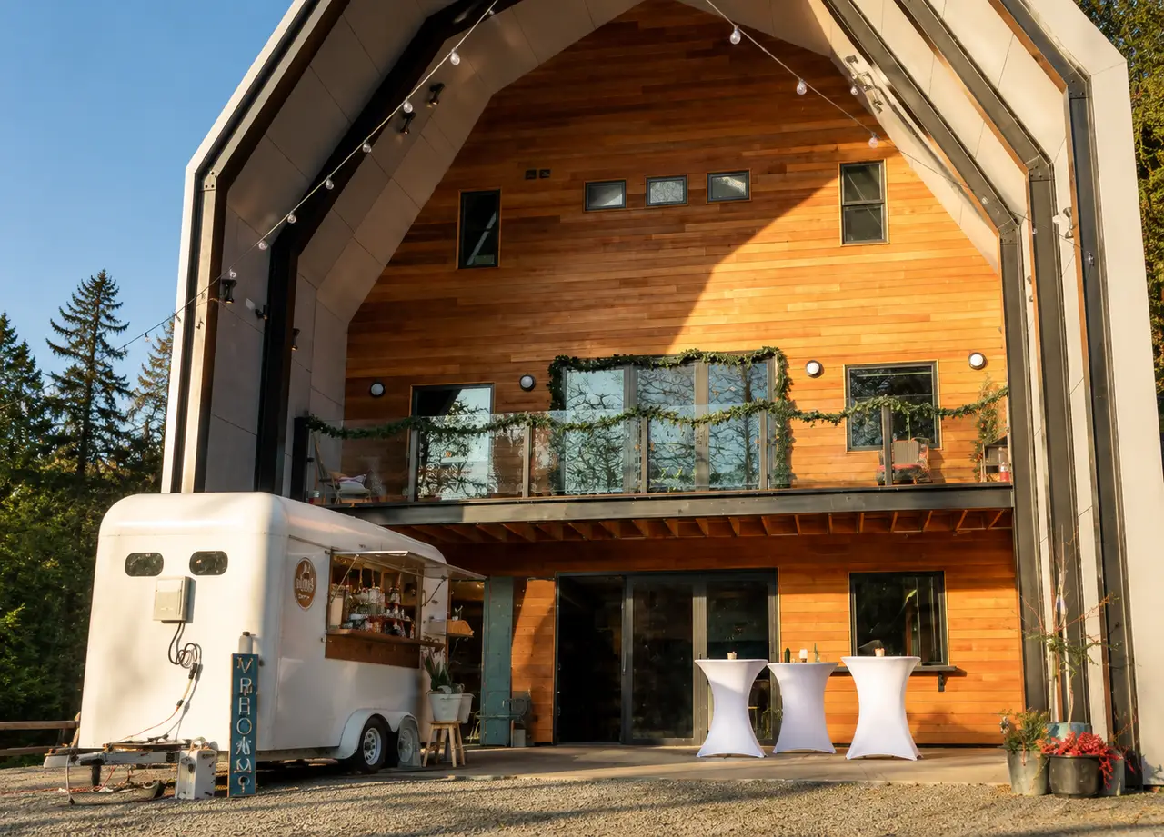 La Traverna Wedding & Events Venue barn exterior