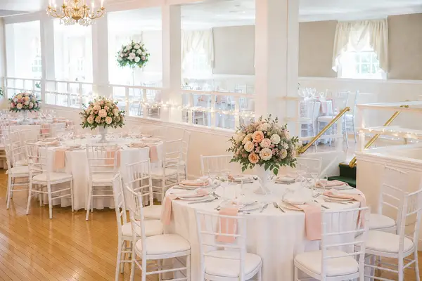 Nahant Country Club Estate ballroom reception