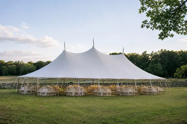 Captain Flanders Inn tented wedding reception