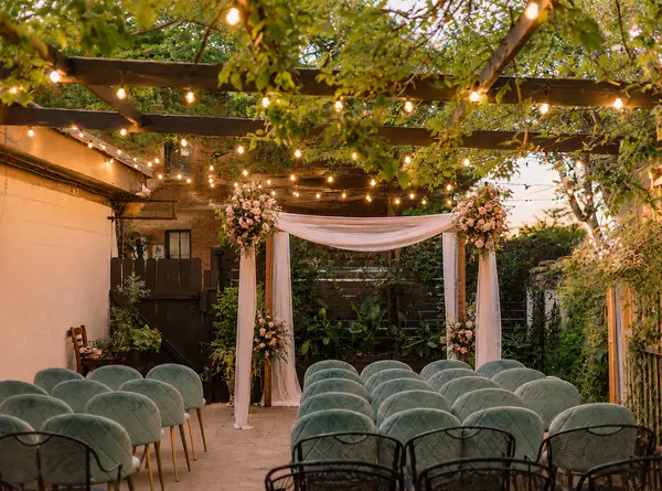 Coterie courtyard ceremony