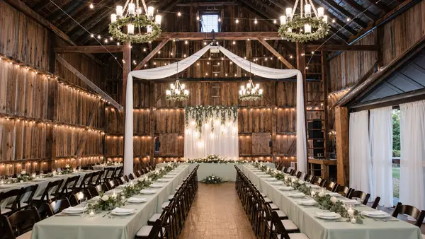 Hoosier Grove Barn wedding reception