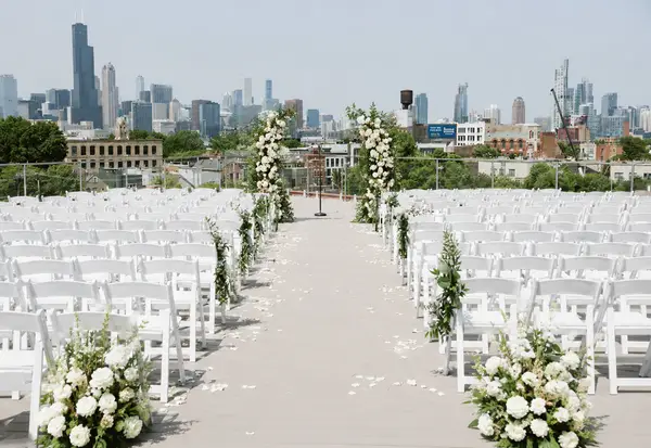 Rooftop wedding ceremony at Lacuna Lofts Events in Pilsen