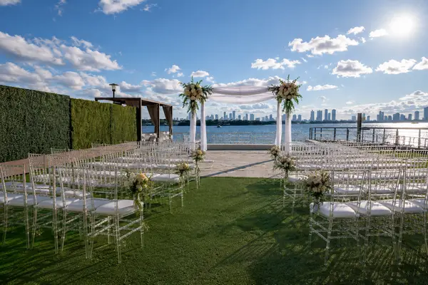 Mondrian South Beach waterside wedding ceremony