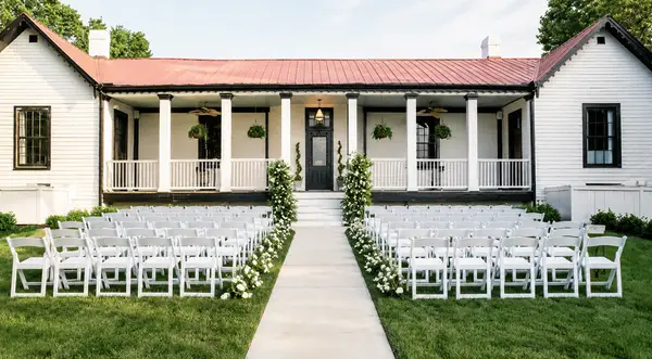 Estelle garden ceremony