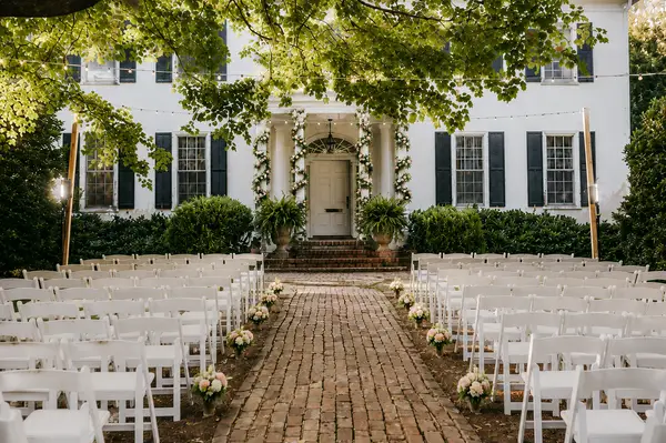 Spring Haven Mansion garden ceremony