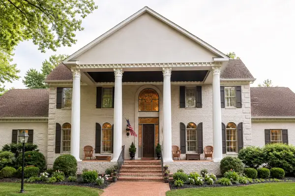 Treemont Mansion building exterior