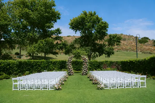 Strawberry Farms Golf Club hillside ceremony
