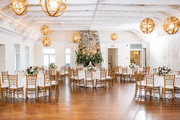 Pomme rustic reception
