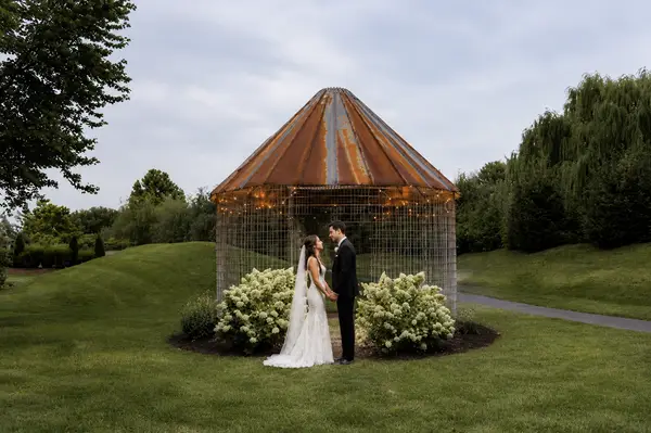 Stoltzfus Homestead and Gardens bridal portrait