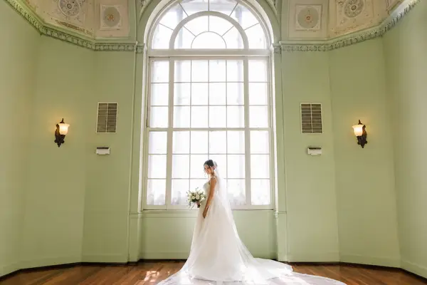 Green Room at the War Memorial bride portrait