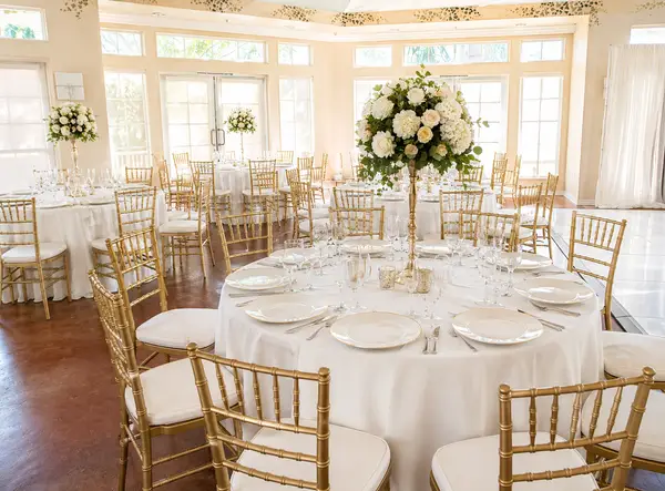 Hilton Garden Inn Oxnard / Adagio Bella Gardens indoor reception