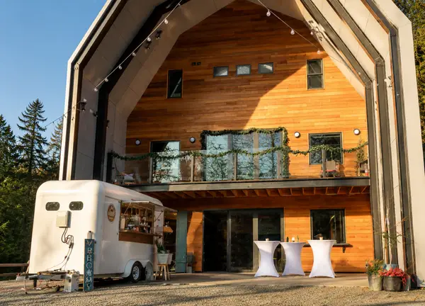 La Traverna Wedding & Events Venue barn exterior