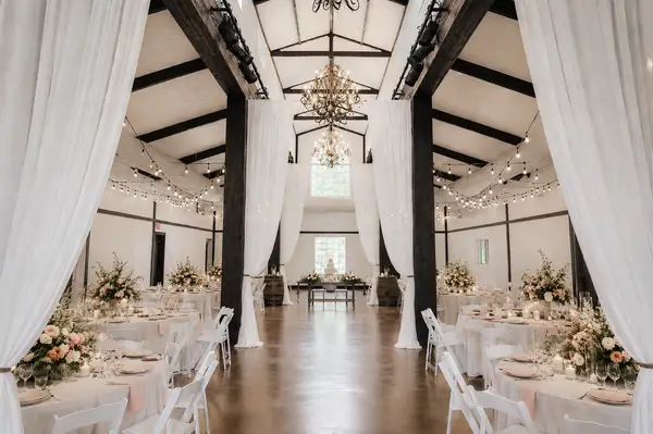 Bel Air 1740 barn reception